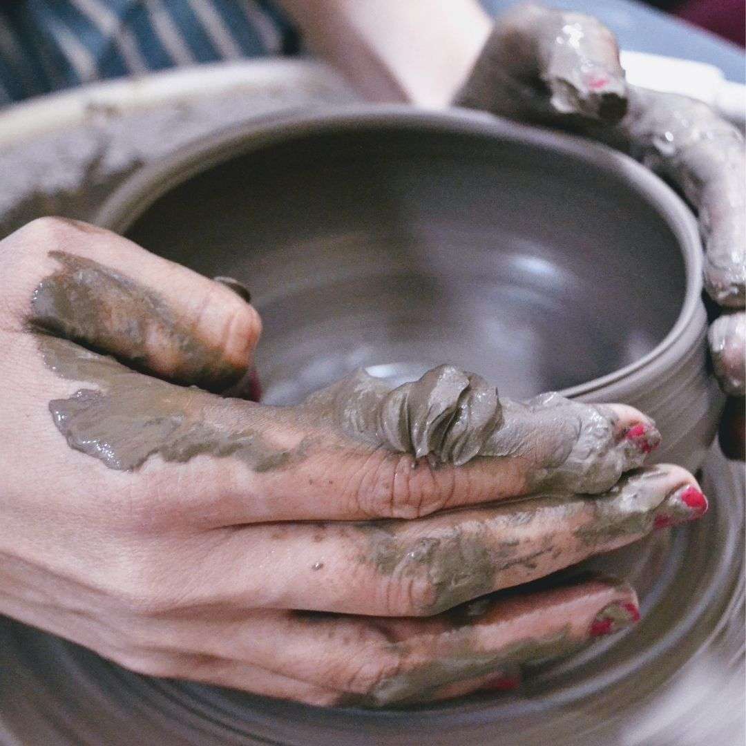 Ceramics wheel pottery class