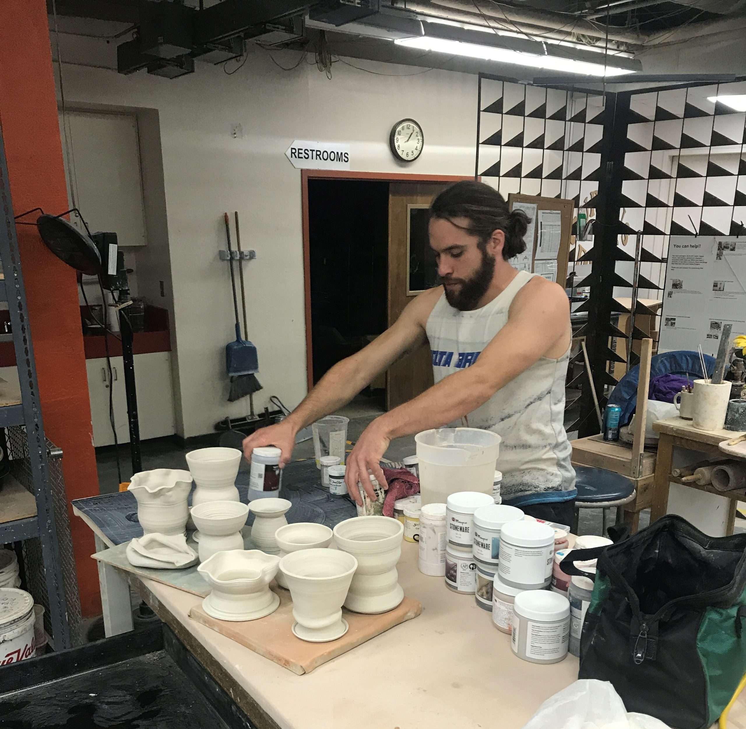 ceramics qualification class. Learn to use the ceramics studio at The Curious Forge