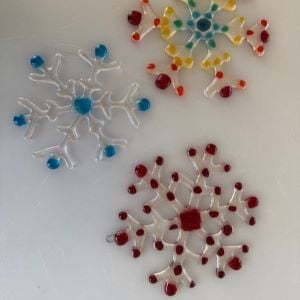 learn to make fused glass holiday ornament in this class
